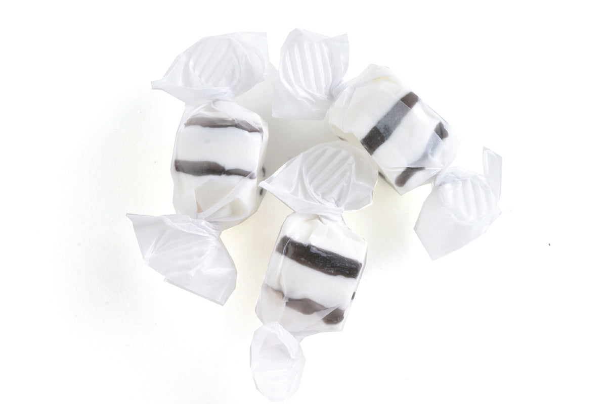 SWEET Salt Water Taffy - Licorice X 1.36KG (Approx 215 pcs)