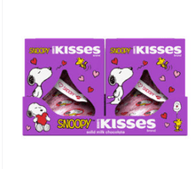 Box - Valentine - Hershey Milk Chocolate KISSES Snoopy & Friends Gift Box - 1.45oz (41g) x 24 Units - SugarMarket.ca