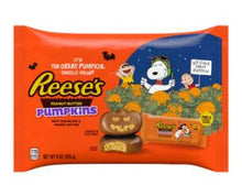 (S9-02) Halloween -Single REESE Snoopy & Friends Pumpkins Wrappers - 9 oz(255g) x 1 Bag