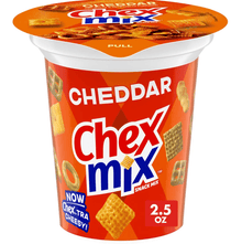 (S1 - 01) Chex Mix - Cheddar Snack Mix Cup 2.5oz (70.87g) x 1 Unit - SugarMarket.ca