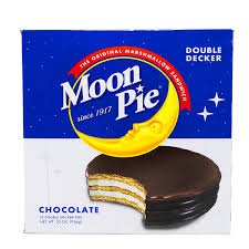 (S2 - 07) Box - Us - Moon Pie - Chocolate 2.75oz (78g) x 12 units - SugarMarket.ca