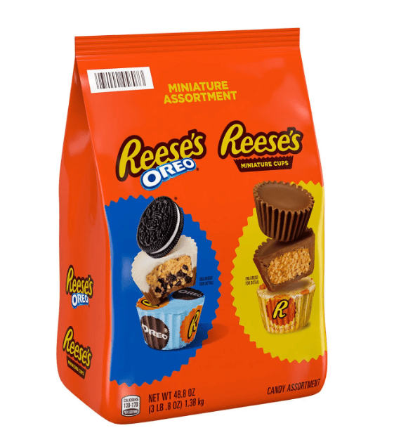 (S4 - 03) Box - REESES Oreo Milk Chocolate Miniatures Peanut Butter Cups Assortment Sub Bag - 48.8oz (1.38kg) x 1 Bag - SugarMarket.ca